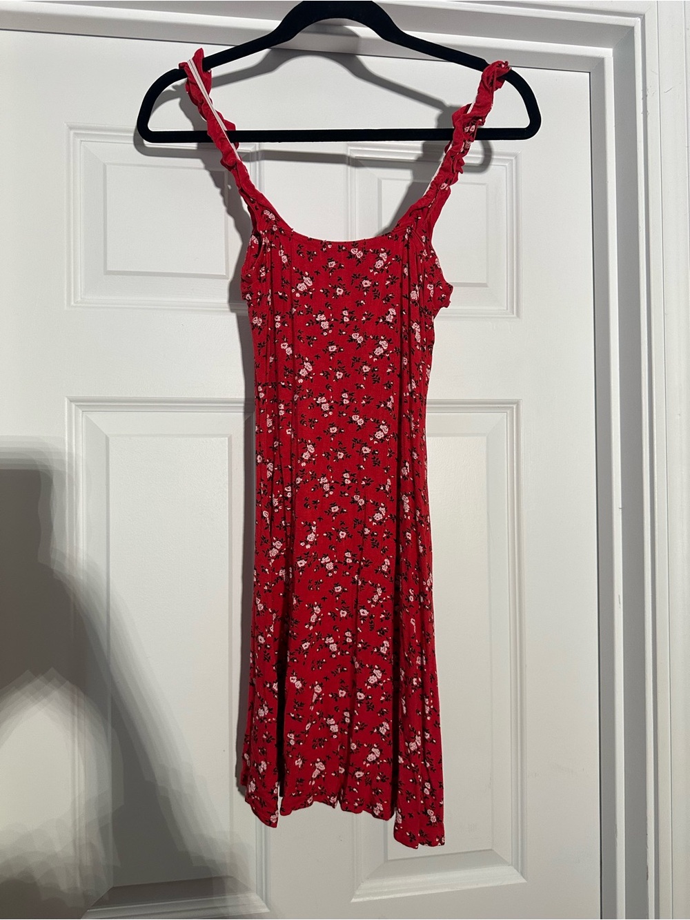 Red Ditsy Floral Frill Detail Shift Dress